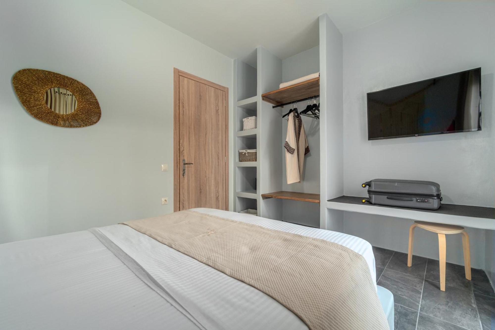 La Perla Suites 아이 아포스톨리 외부 사진